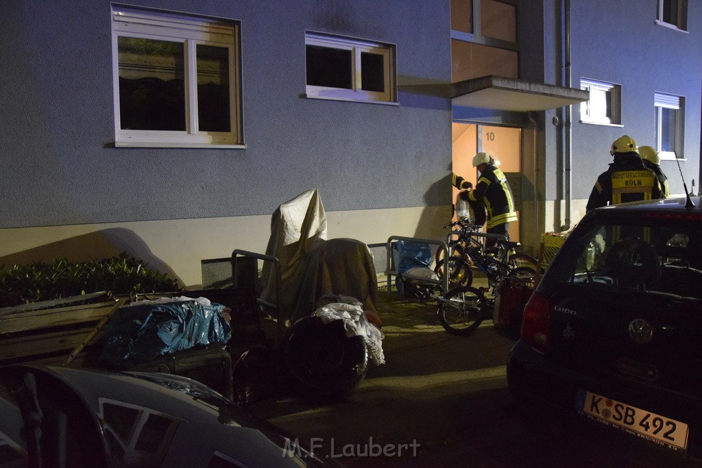 Feuer 2 Y Kellerbrand Koeln Ostheim Ruppinerstr P140.JPG - Miklos Laubert